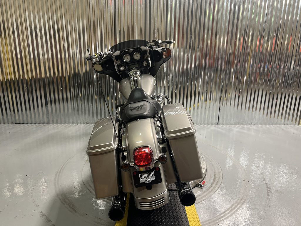 Street Glide®