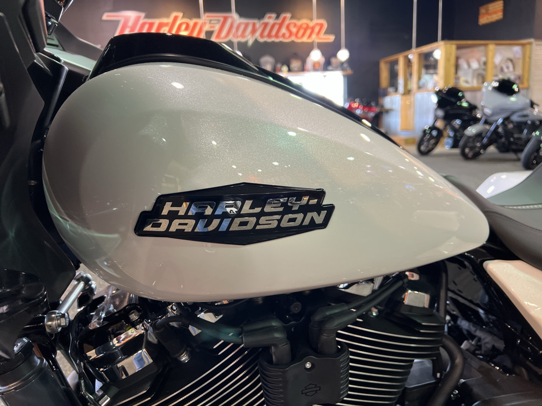 Road Glide®