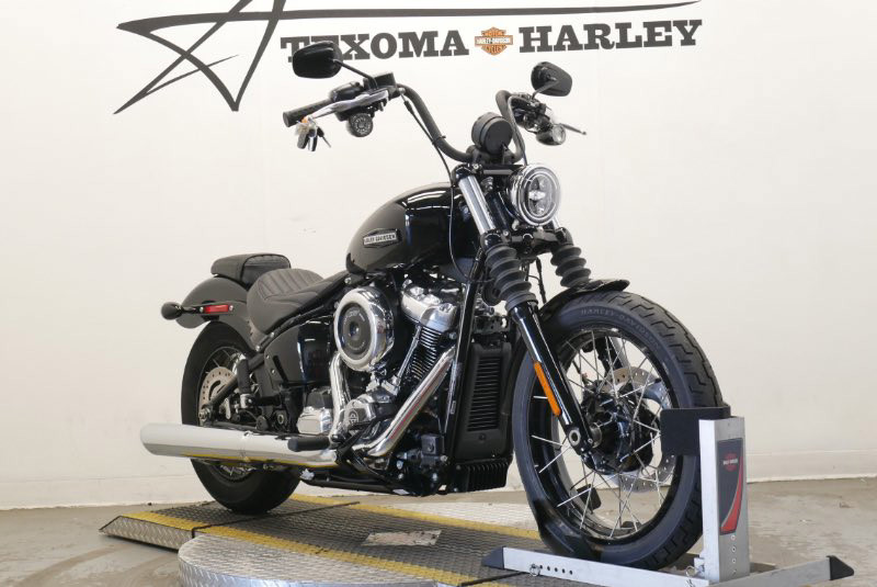 Street Bob®