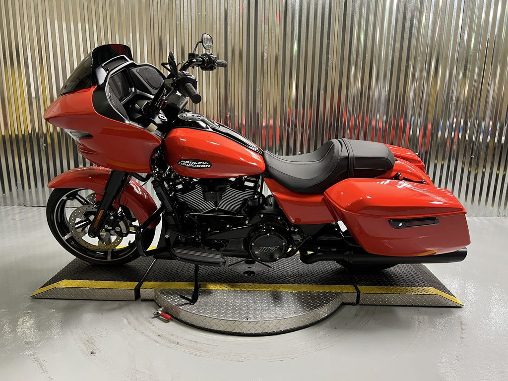 Road Glide®