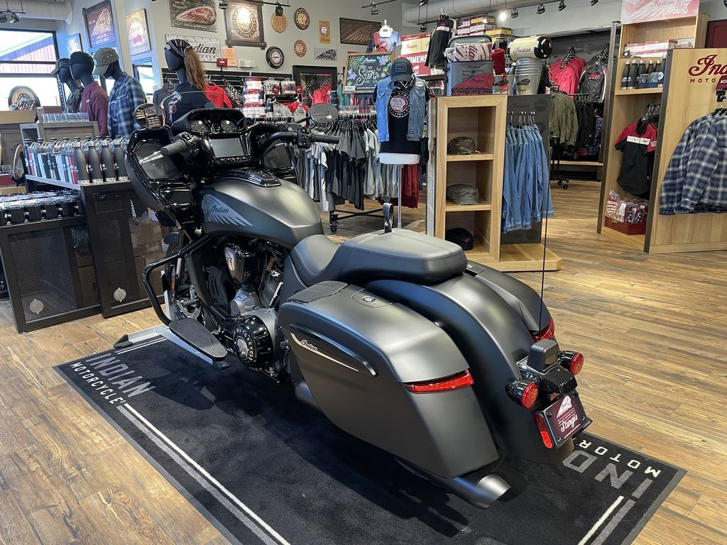Challenger Dark Horse 112
