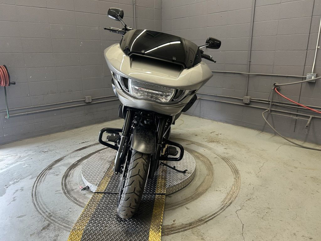 CVO® Road Glide®