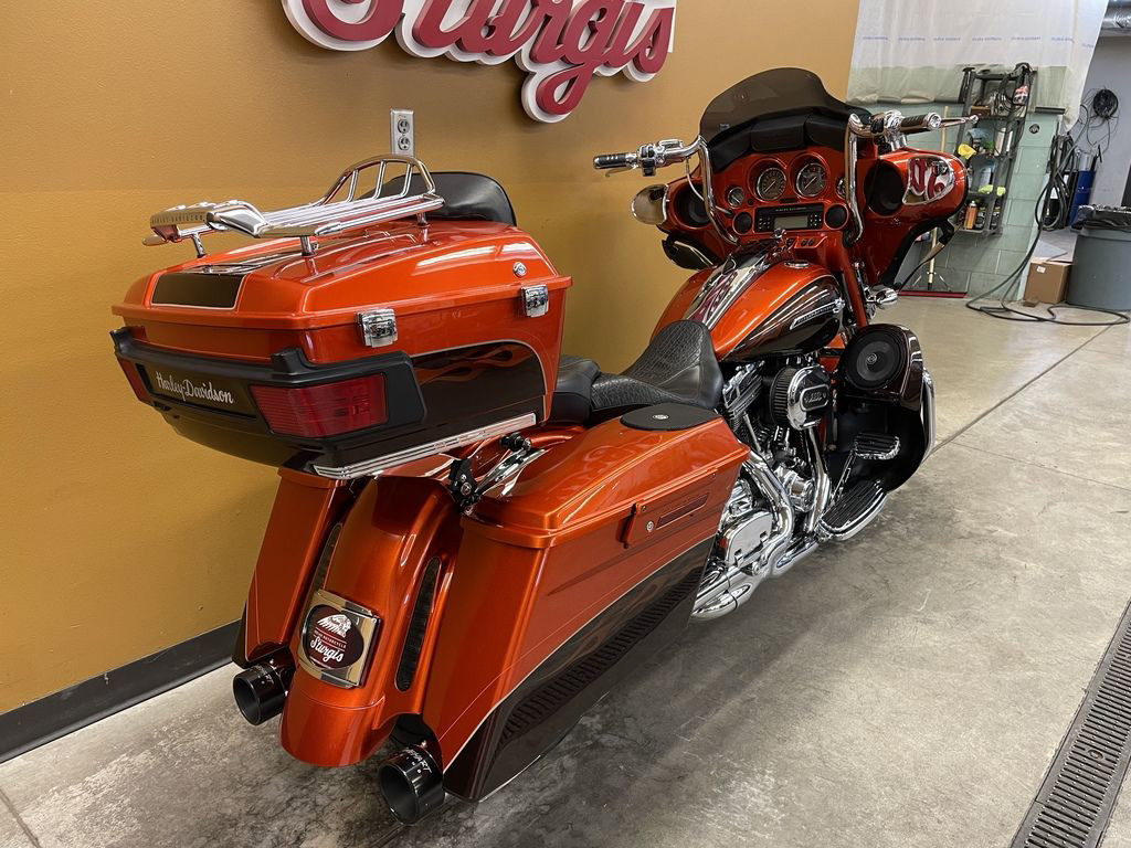CVO® Street Glide®