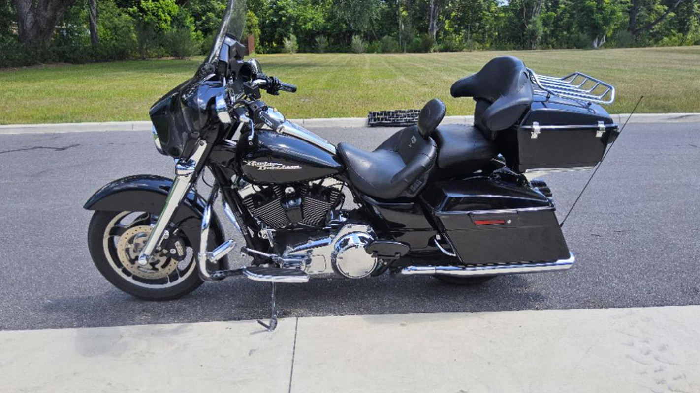 Street Glide®