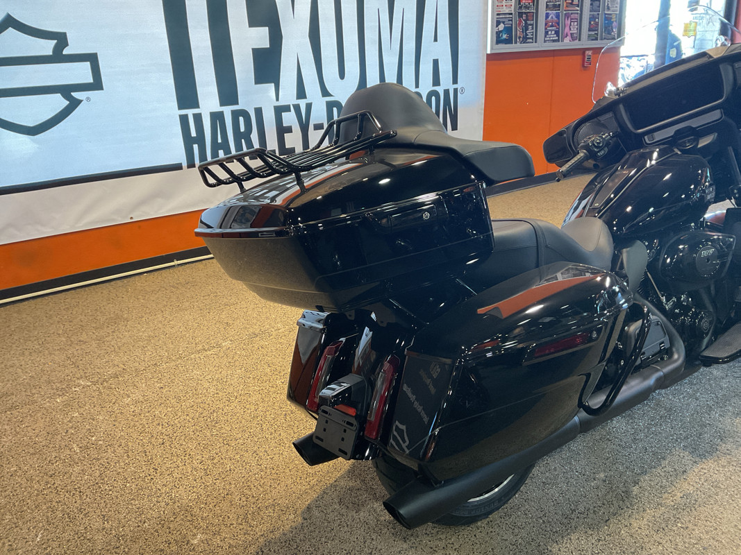 Street Glide® Ultra