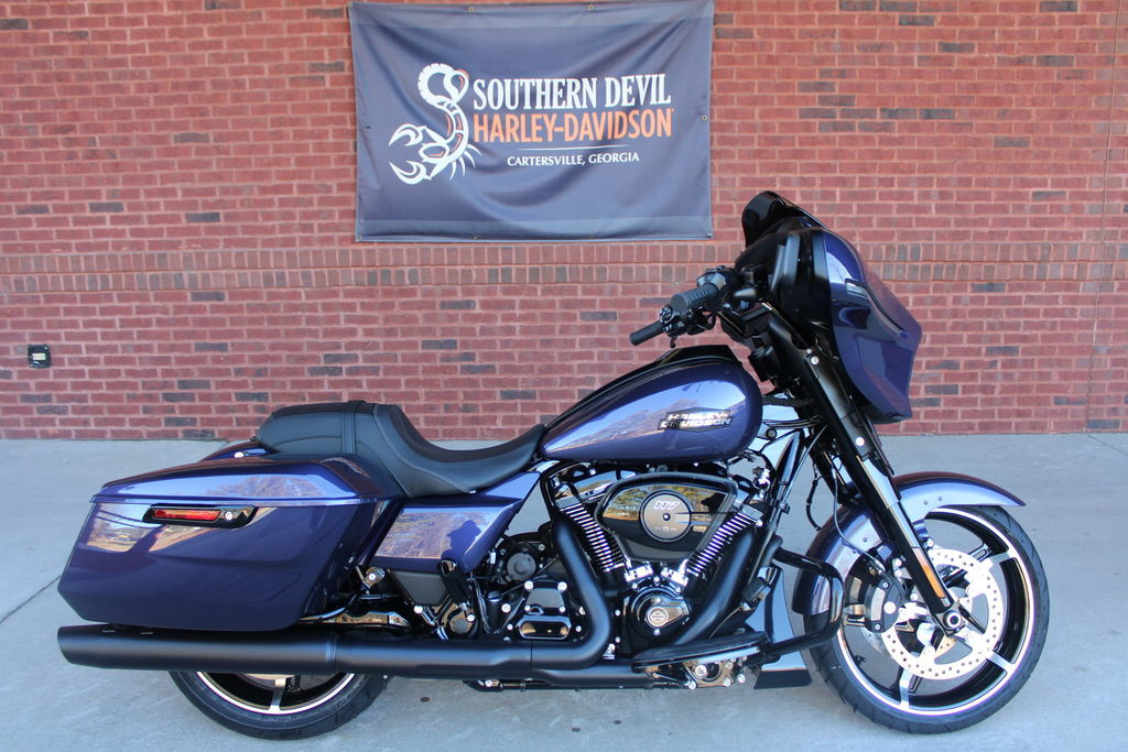 Street Glide®