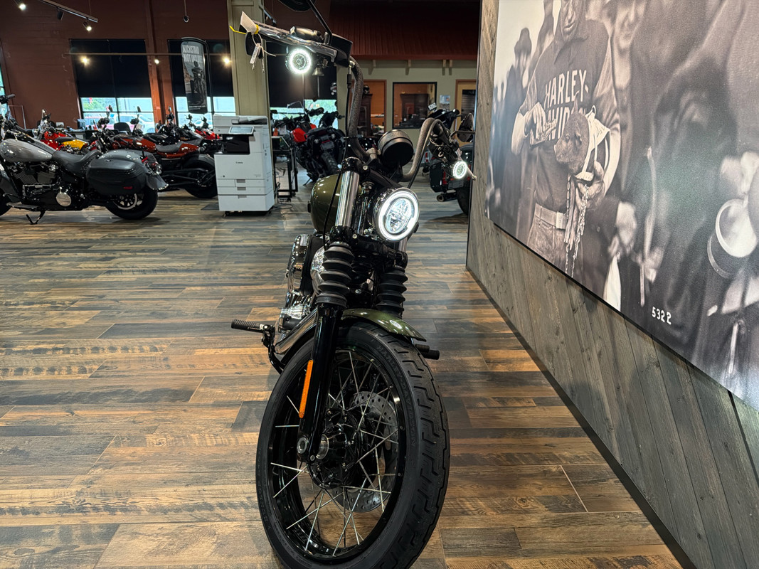 Street Bob®