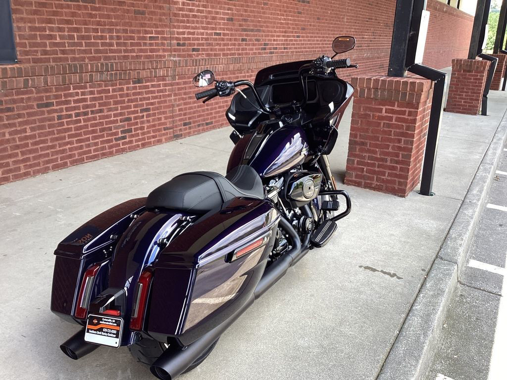 Road Glide®