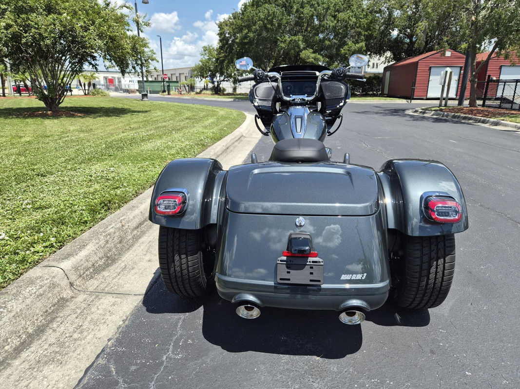 Road Glide® 3