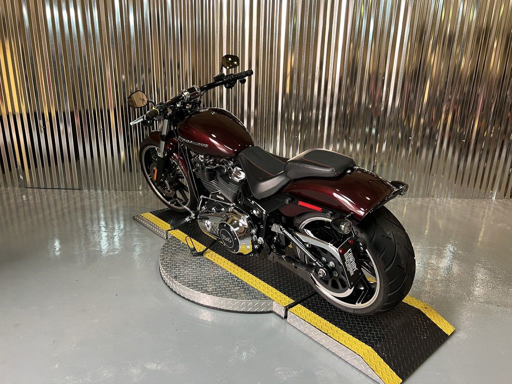Softail® Breakout® 114