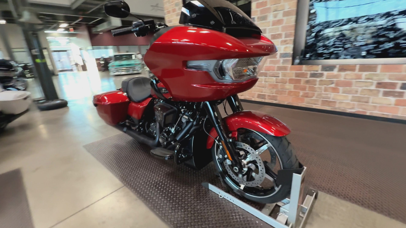 Road Glide®