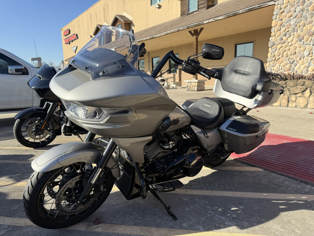 CVO® Road Glide®