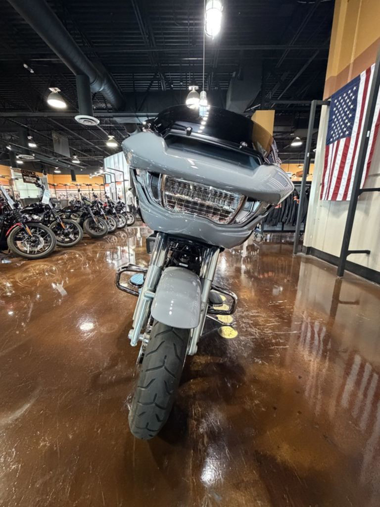 Road Glide®