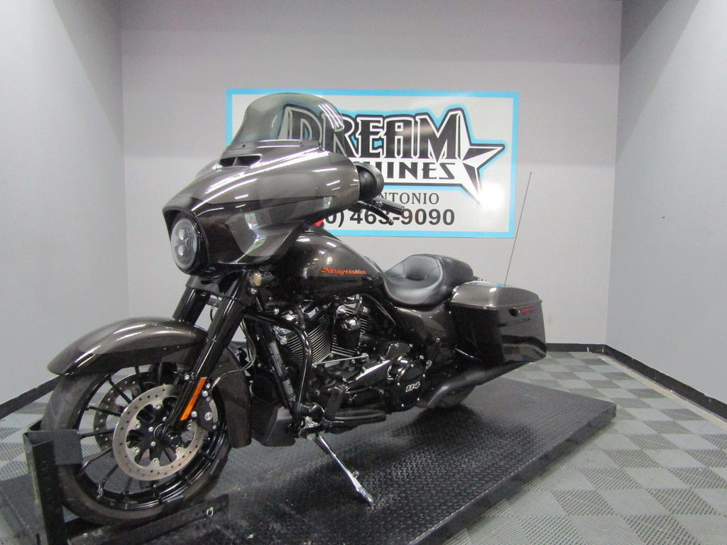 Street Glide® Special