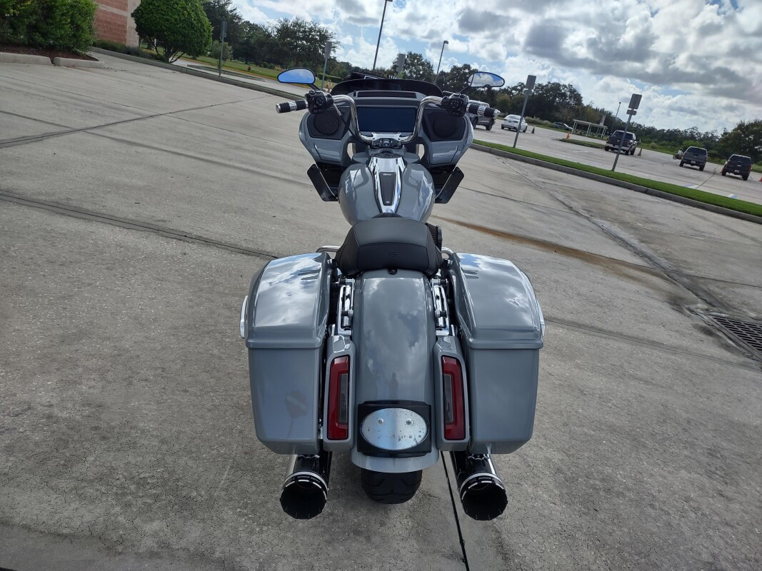 Road Glide®