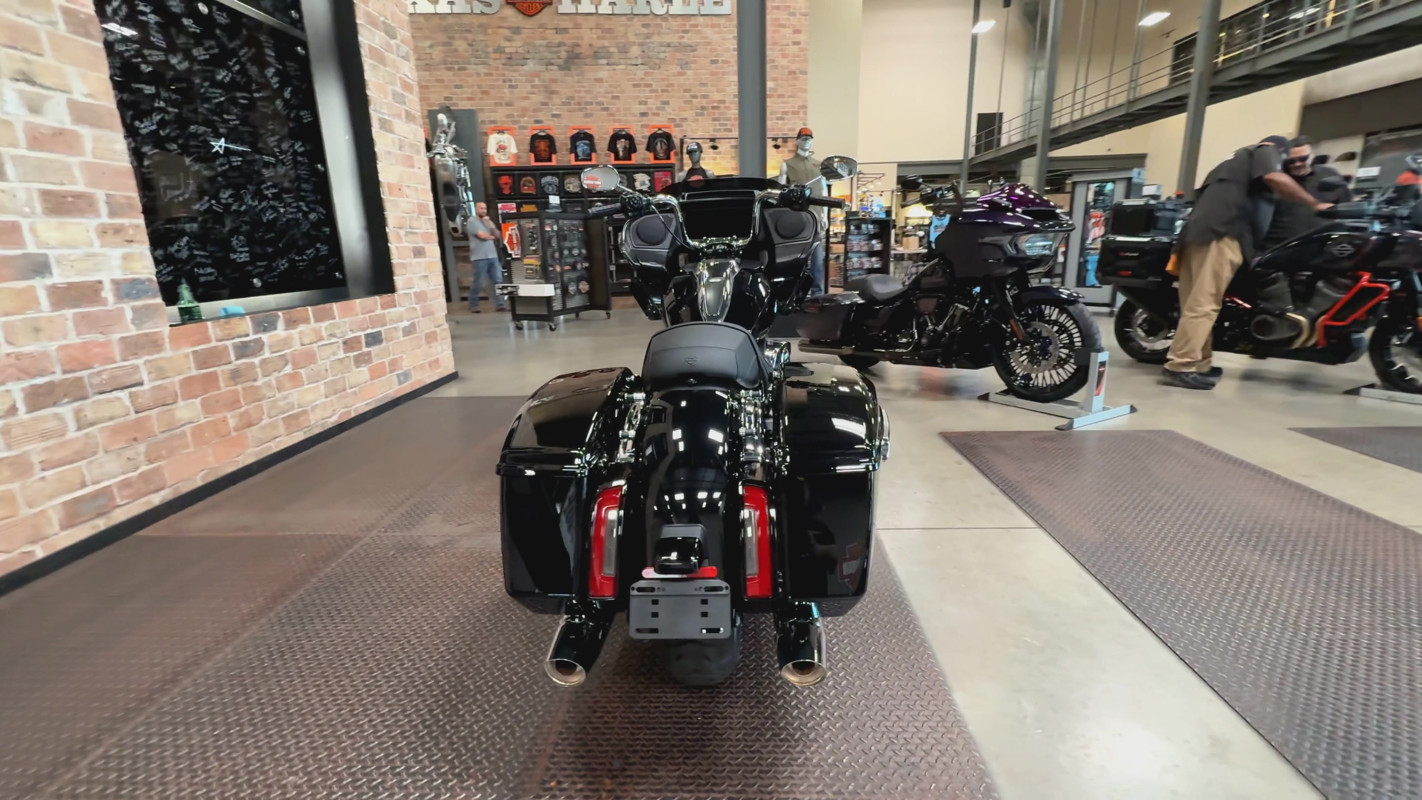 Road Glide®