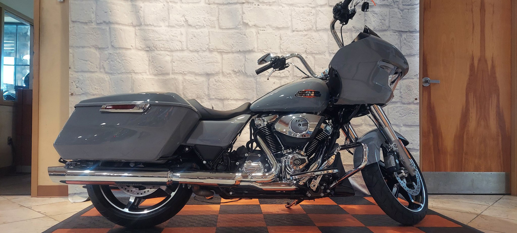 Road Glide®