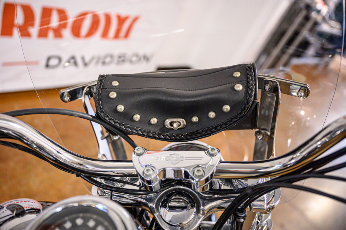 Dyna® Super Glide® Custom