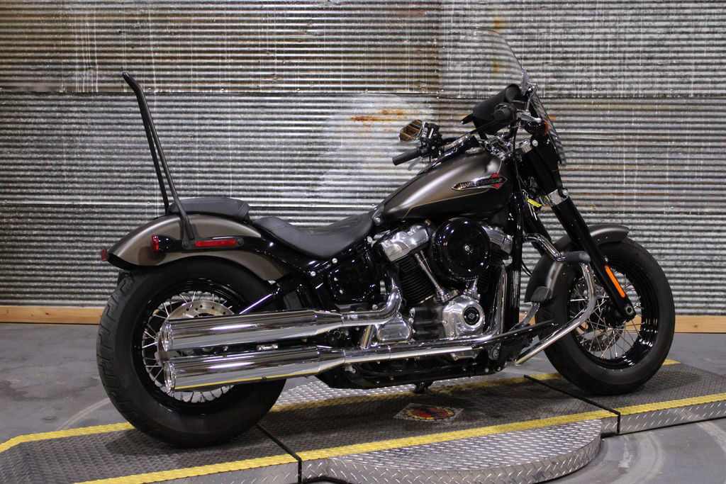 Softail® Slim®