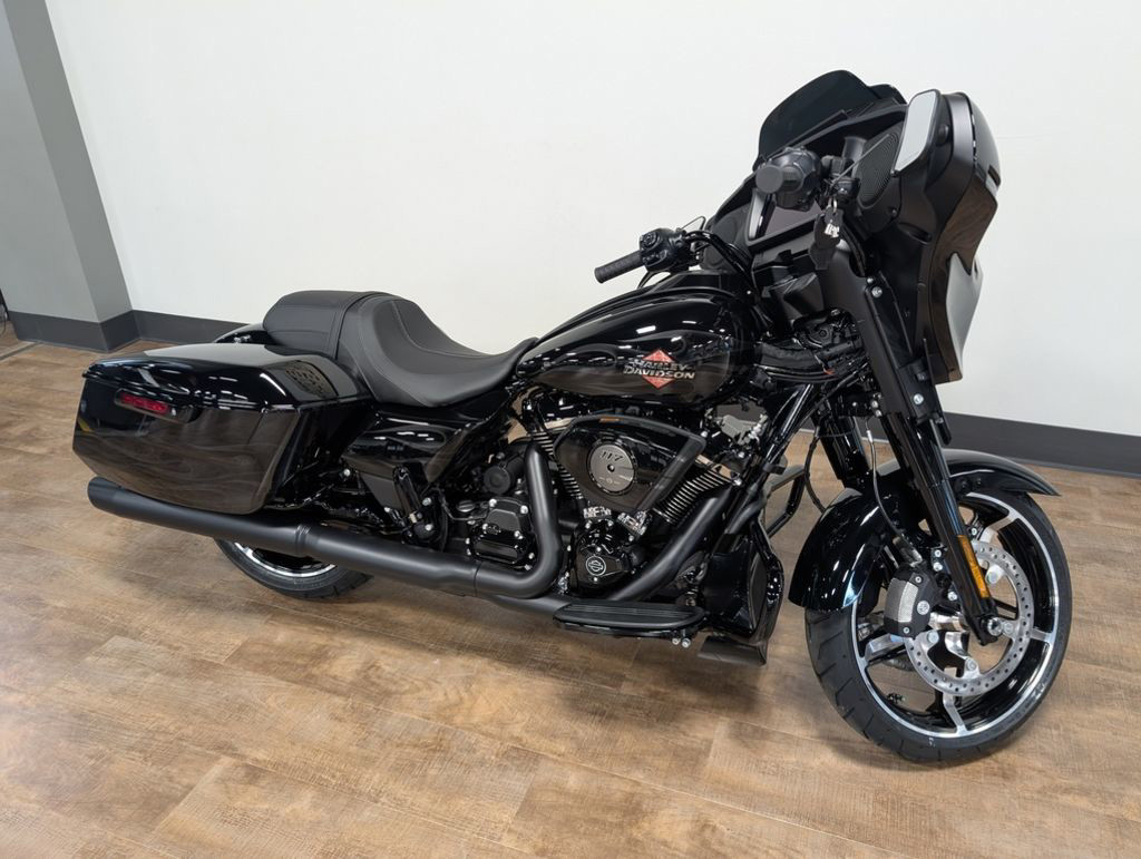 Street Glide®