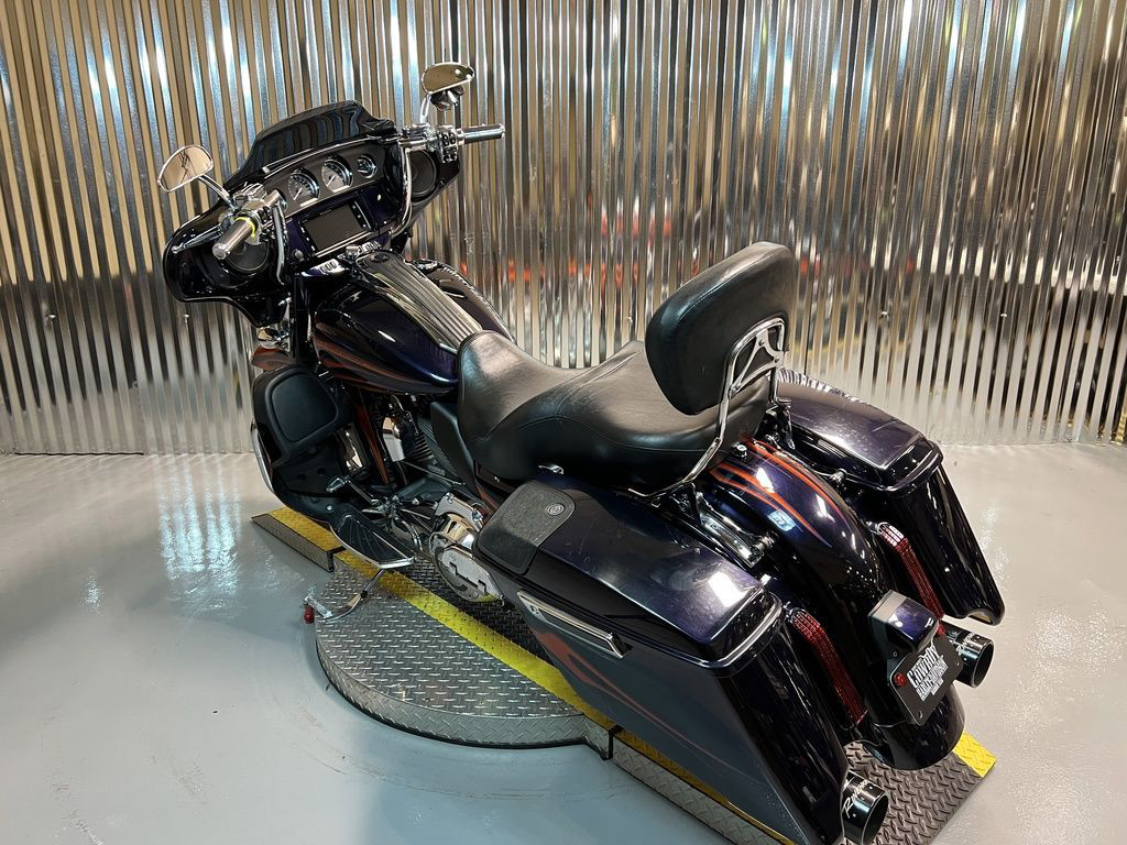 CVO® Street Glide®