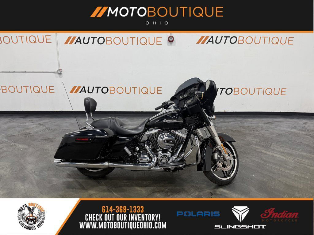 Street Glide®
