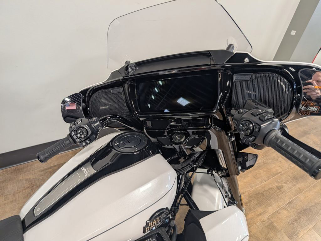 Street Glide® Limited