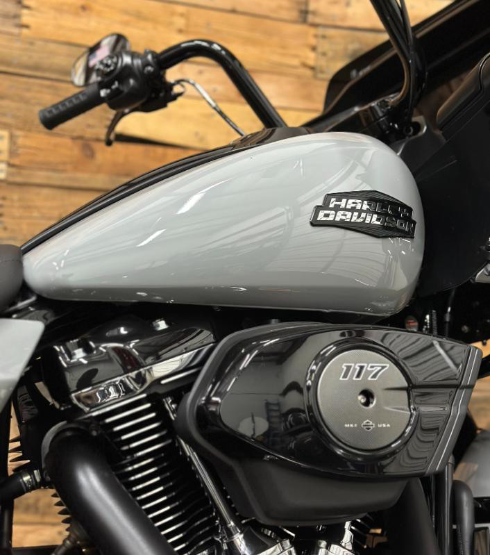 Road Glide®