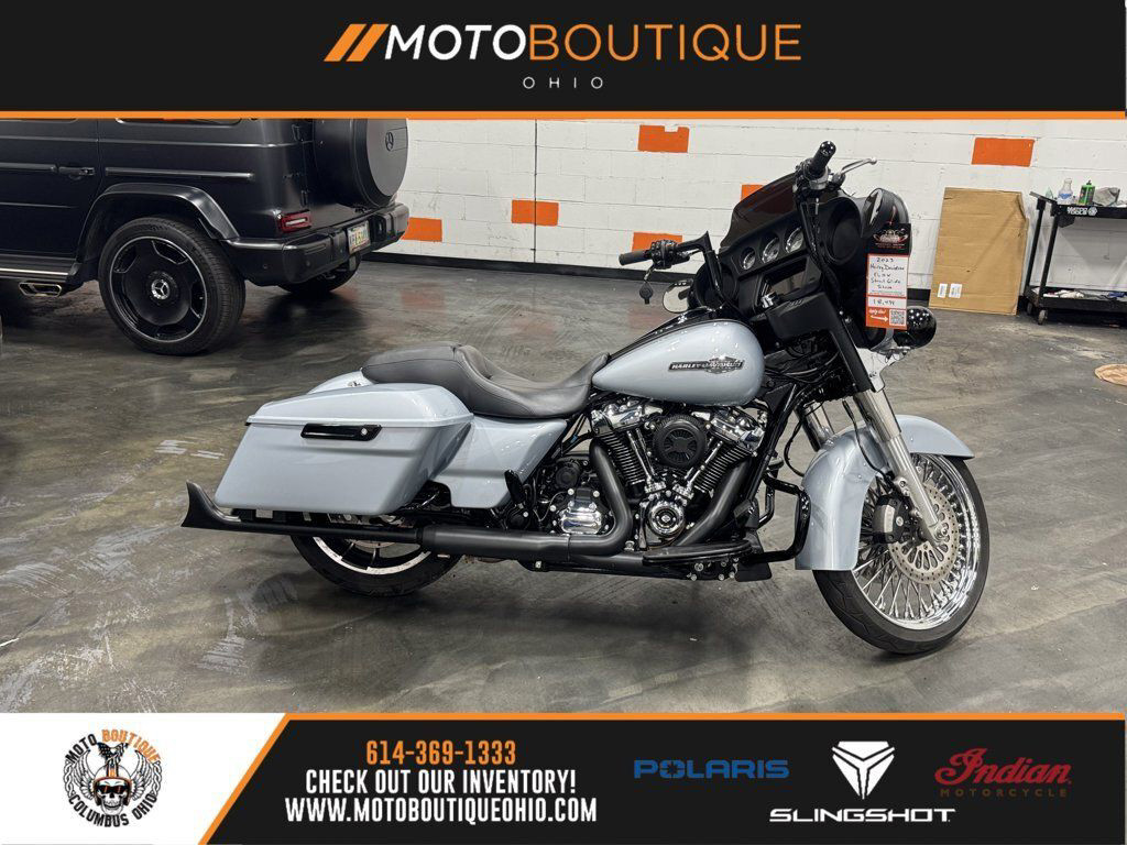 Street Glide®