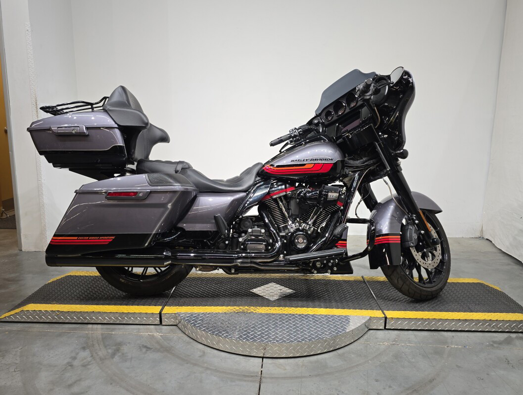 CVO® Street Glide®