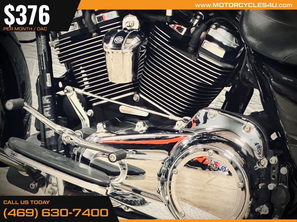 Road Glide®