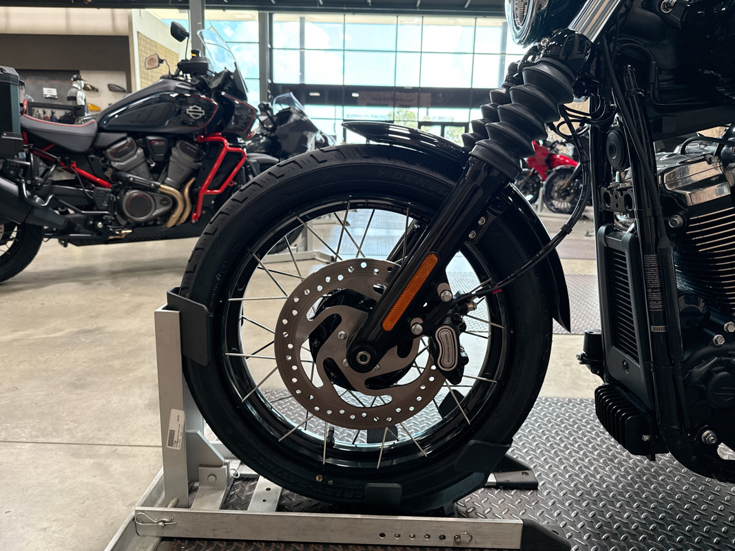 Street Bob®