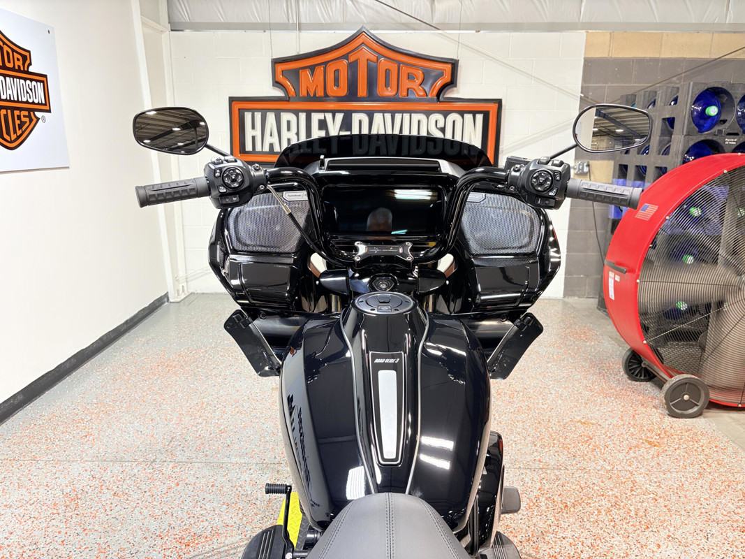 Road Glide® 3