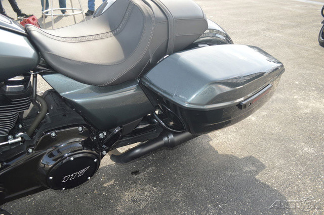 Road Glide®