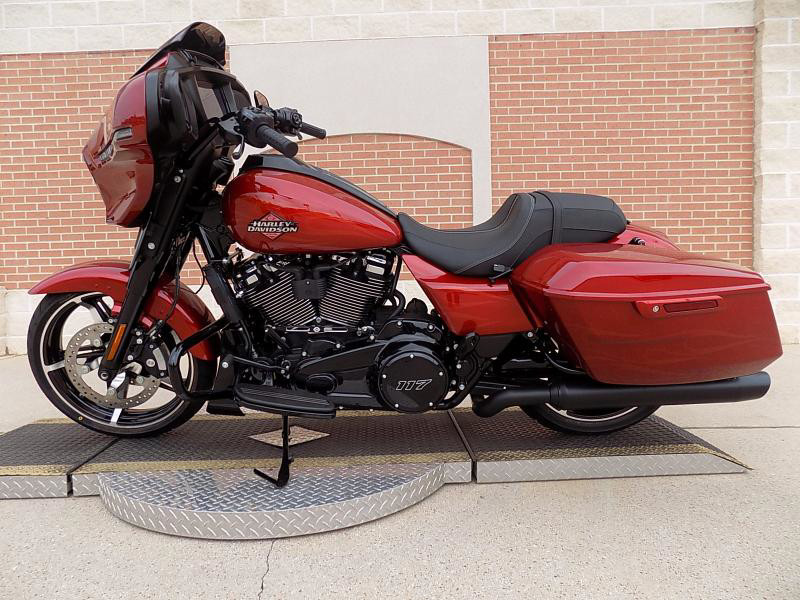 Street Glide®