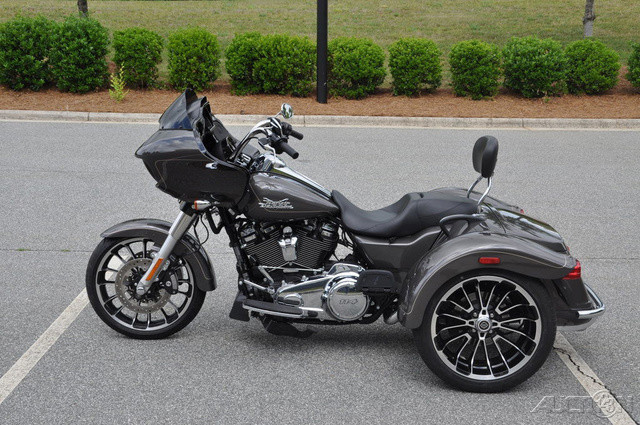 Road Glide® 3