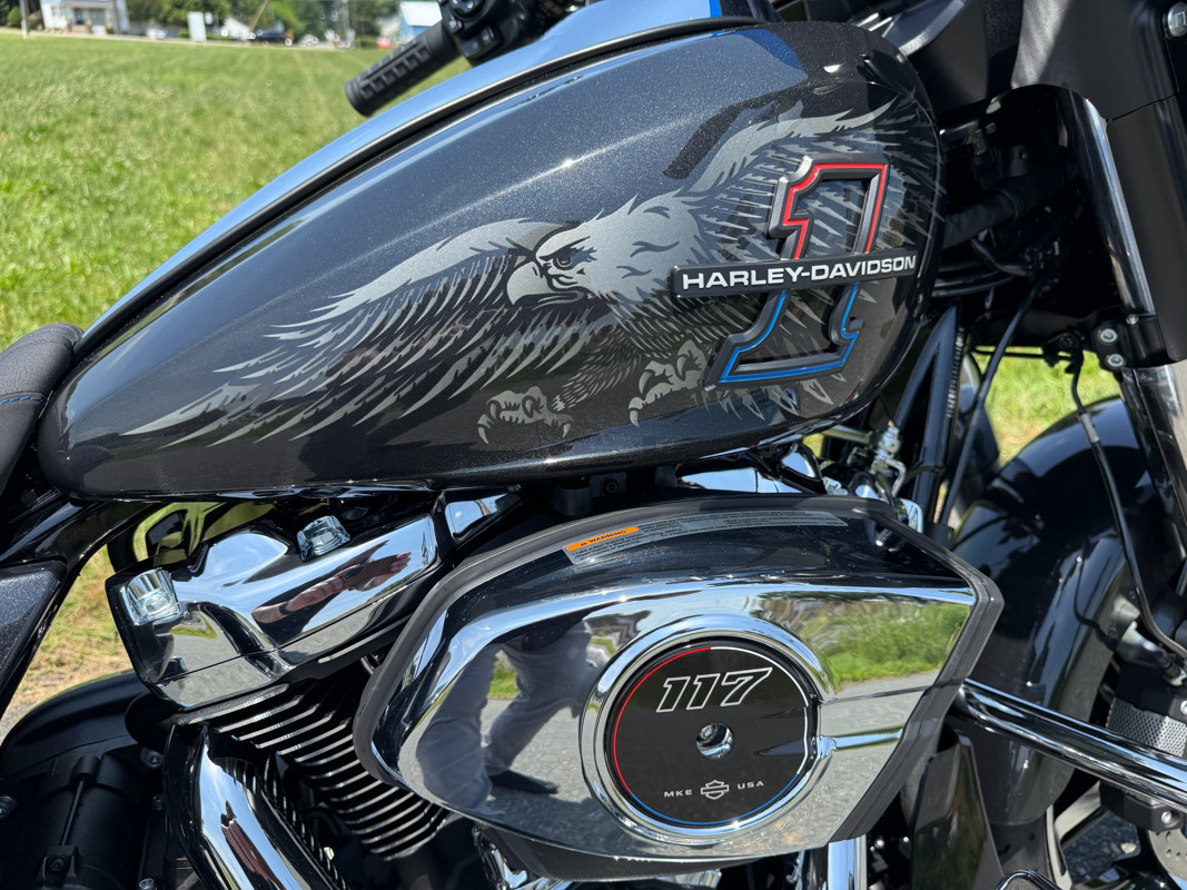 Street Glide®
