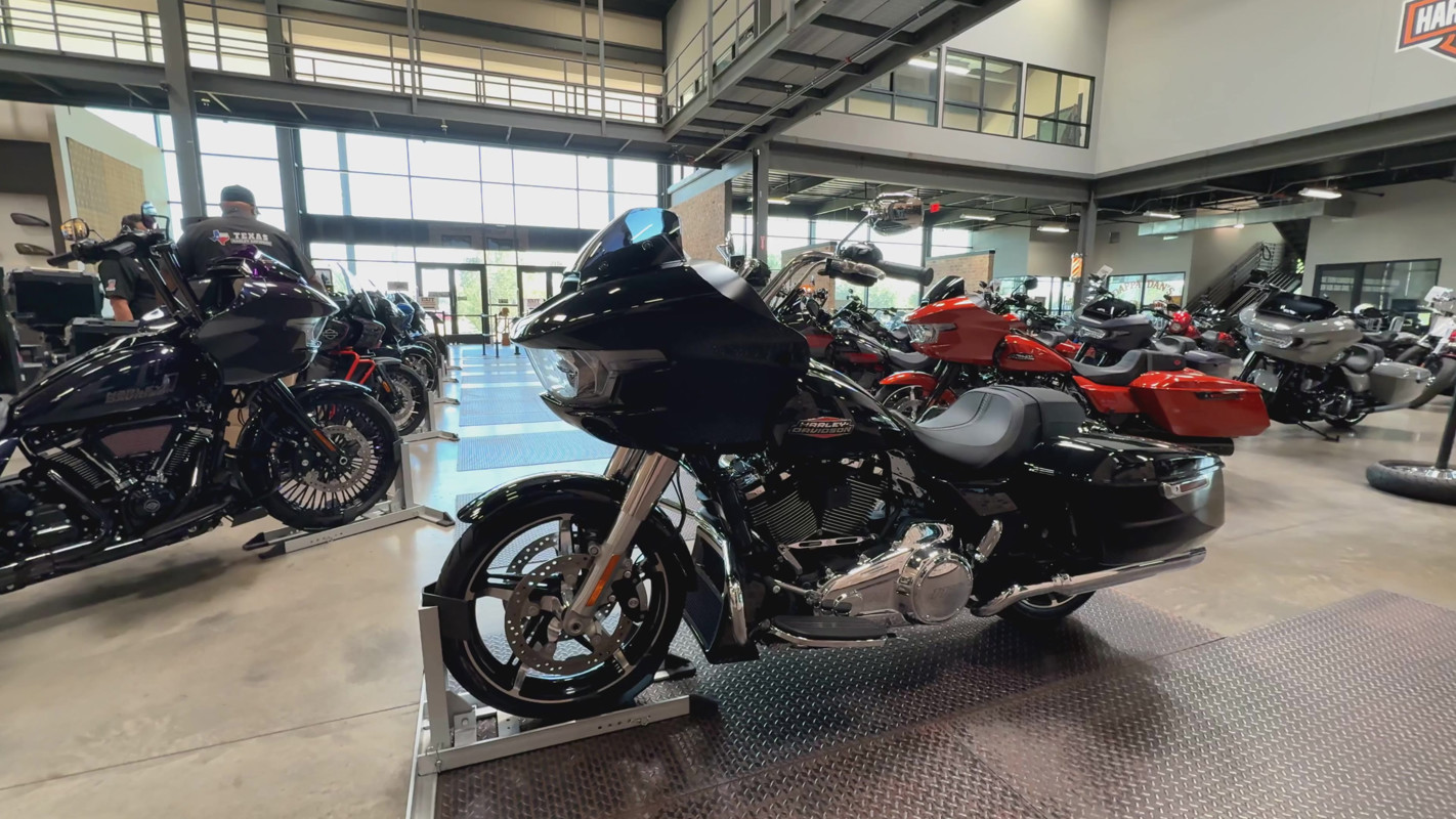 Road Glide®