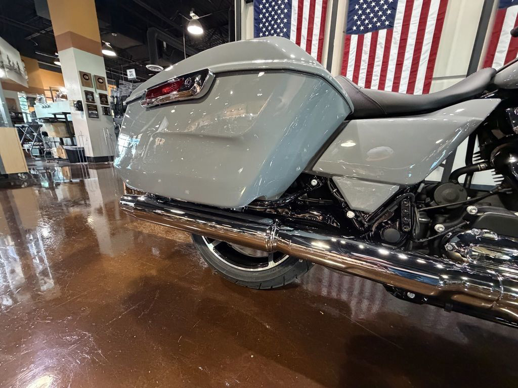 Road Glide®