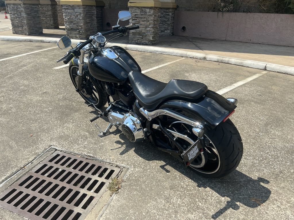 Softail® Breakout®
