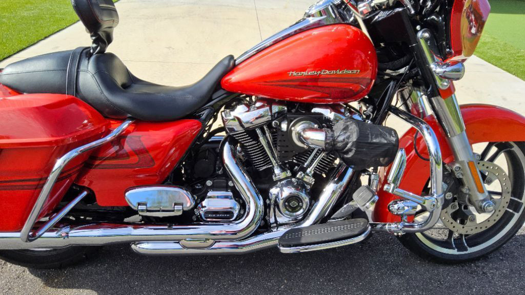 Street Glide®