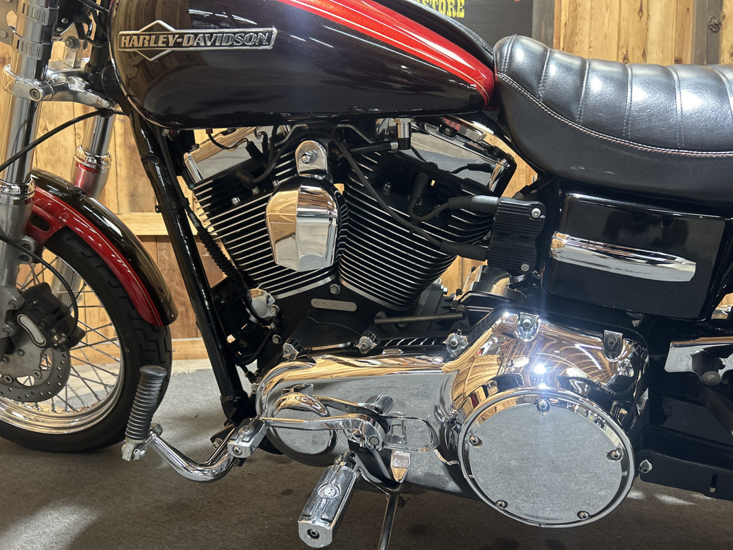 Dyna® Super Glide® Custom