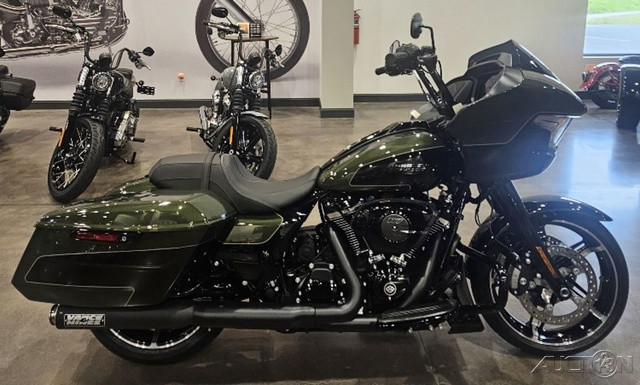 Road Glide®