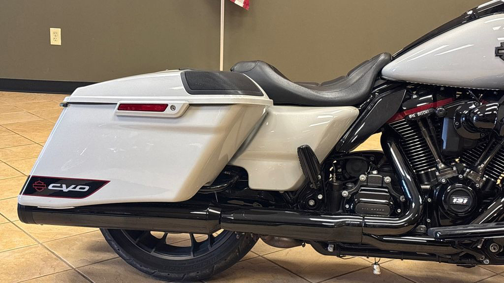 CVO® Road Glide®