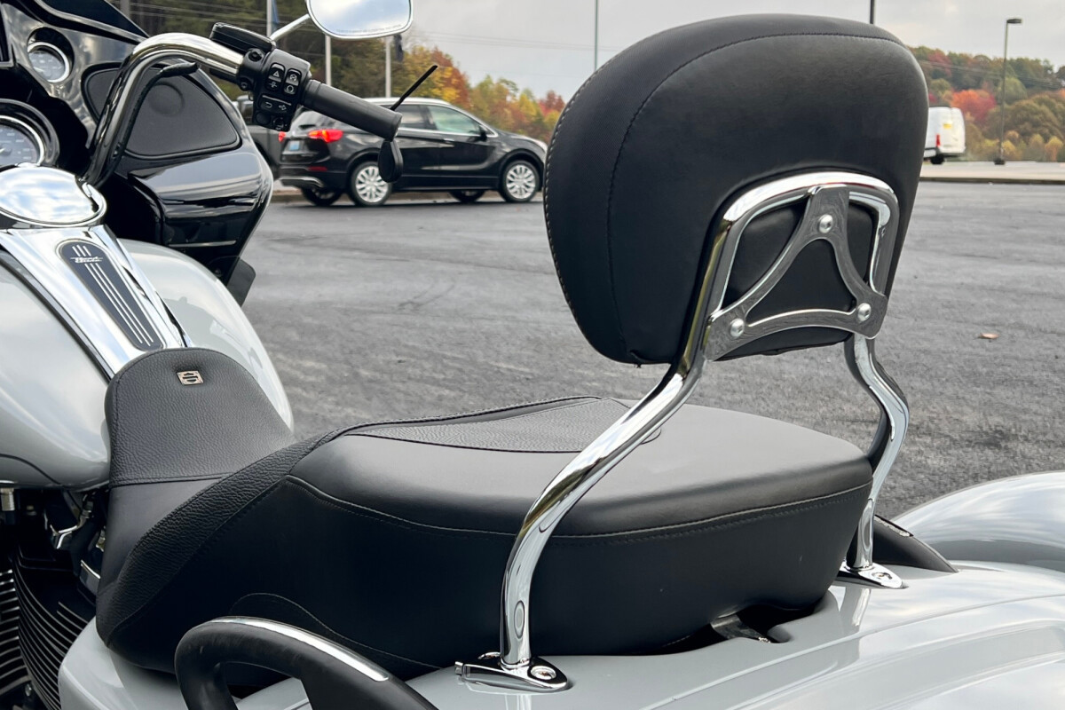 Road Glide® 3