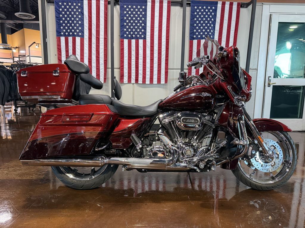 CVO® Street Glide®