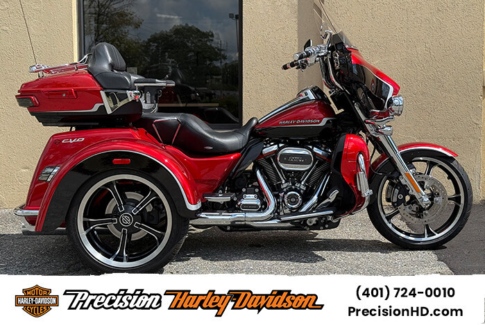 CVO® Tri Glide® Ultra