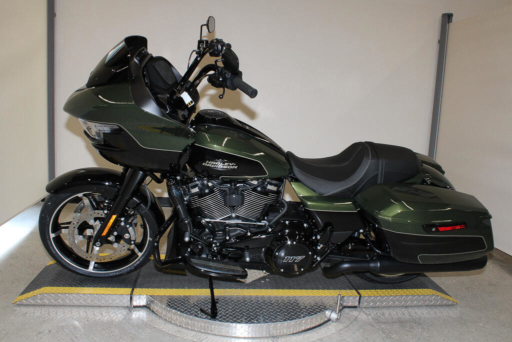 Road Glide®