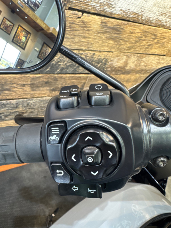 Road Glide®