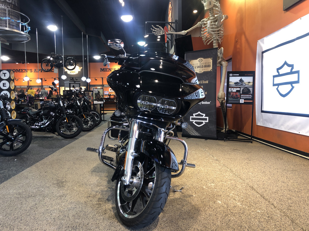 Road Glide®